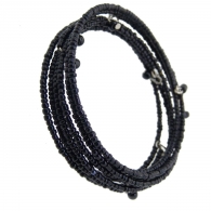 5 bracelets ressort en p�te de verre noire