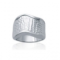 Bague femme acier martel�
