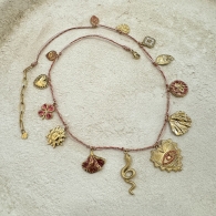 COLLIER